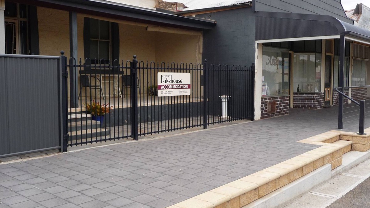 Andrews Bed & Breakfast | Country bakehouse Accommodation