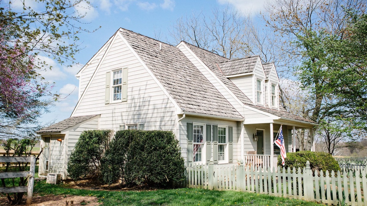 Blue Ridge Other | Country Cottage on 1700’s Horse Farm/Wedding Venue
