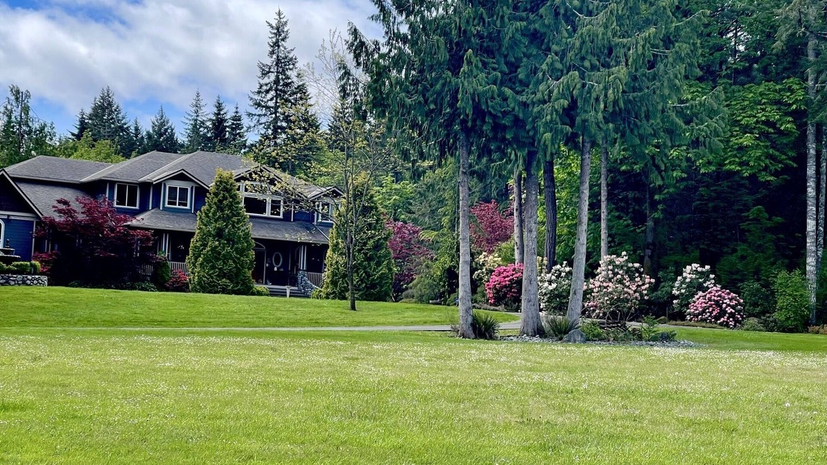 Shawnigan Lake House | Country Estate on acreage with swimming pool, hot tub, creek and trails.