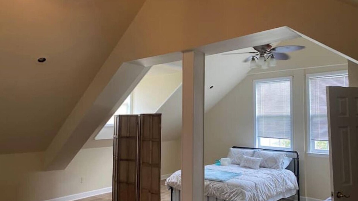 Williamsburg County Other | Country farm cottage