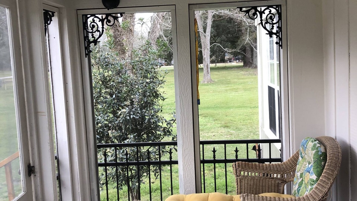 Mittie Other | Country Farm House