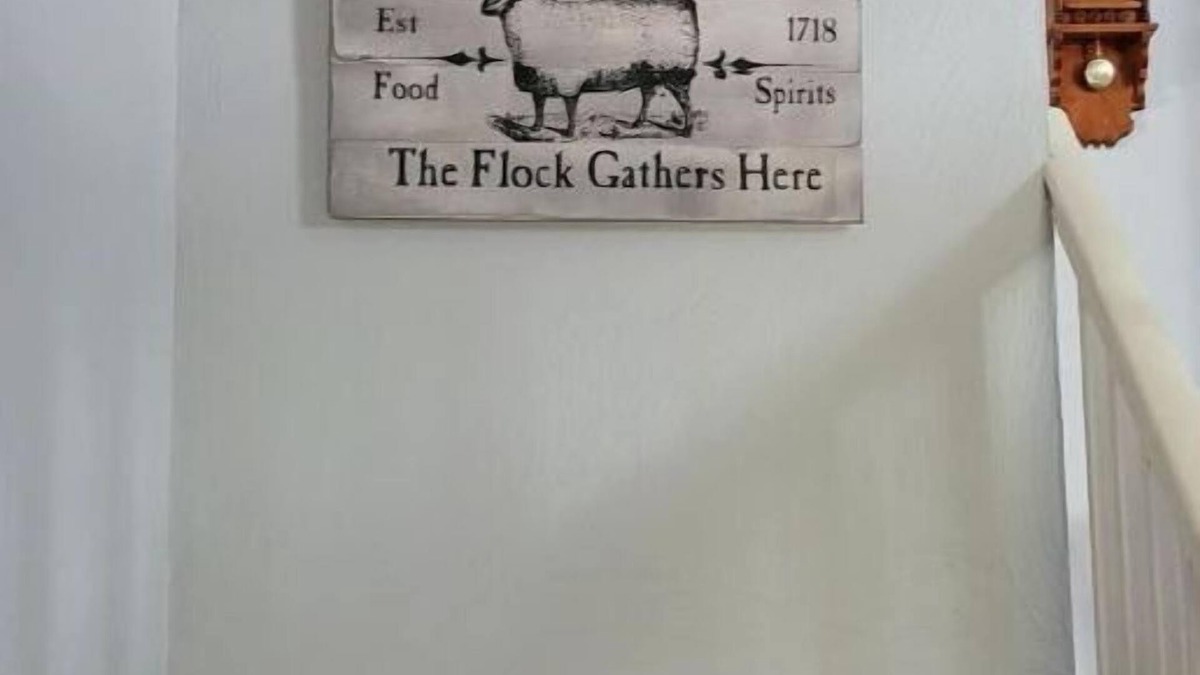 Fleming House | Country Getaway