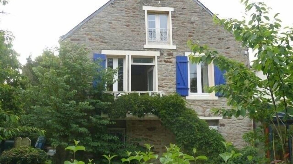 Sulniac Cottage | Country gite 15 mn from the sea for 2/4 people