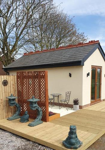 Leigh House | Country Guest House With Hot Tub