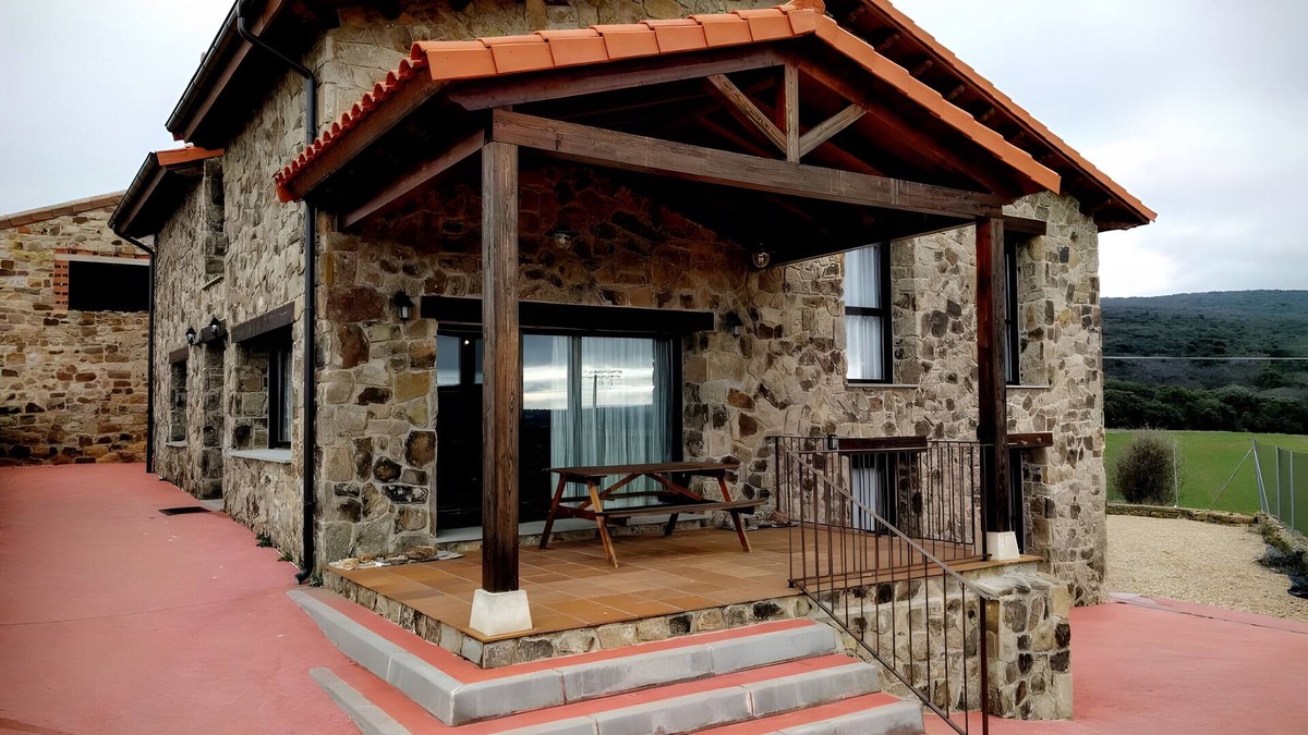 Aldehuela de Perianez House | Country House 'La Casona Del Silencio' with Mountain View, Private Terrace and Wi-Fi