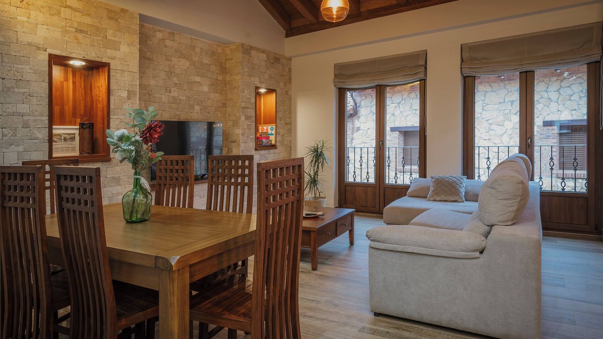 Melgar de Fernamental House | Country House 'Puente Del Rey' with Private Garden, Wi-Fi and Air Conditioning