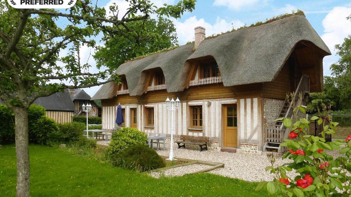Saint-Martin-aux-Buneaux House | Country House in Normandy near Étretat