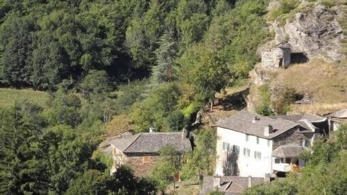 Rousses House | Country house in Cévennes-All comforts-Ideal size 6 persons (voire9)