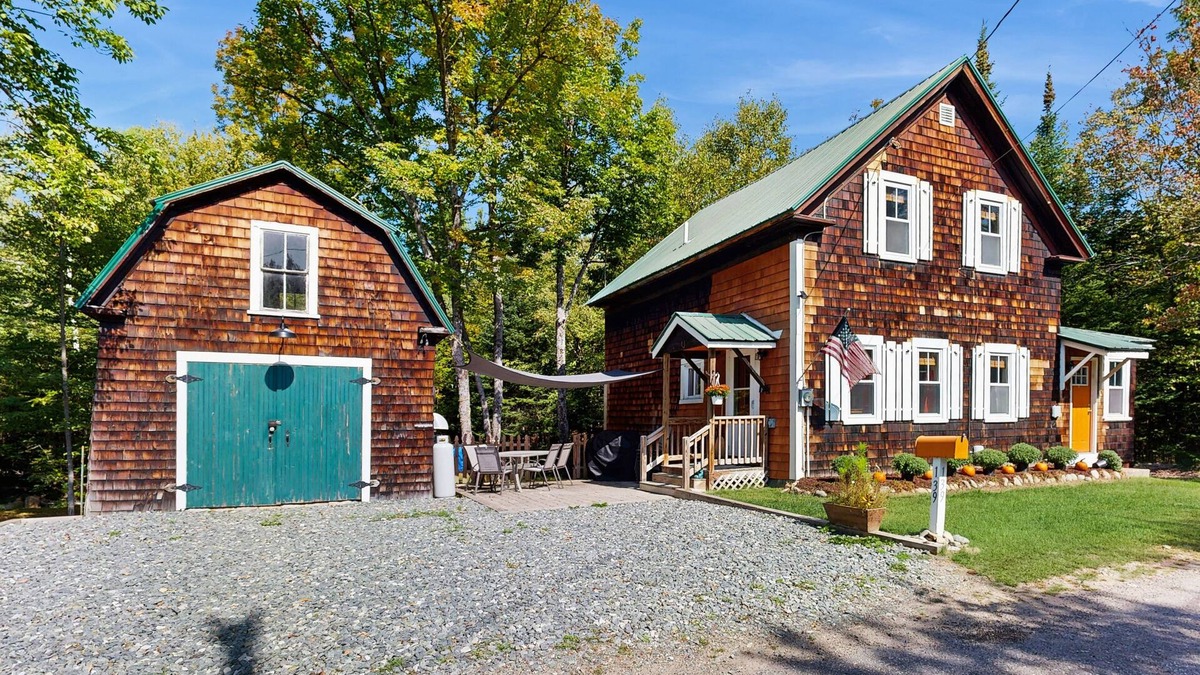Jefferson House | Country home w/stream, yard, garden, snowmobile access, nr Santa's Village