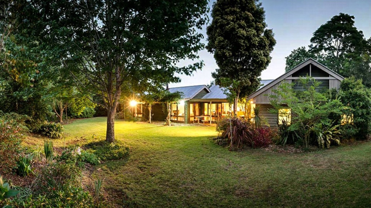 Mount Glorious House | Country Homestead set in the Rainforest
