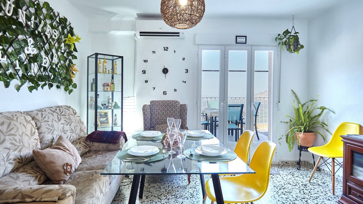 Albanchez de Magina House | Country House 'Casa Rural Lunares Y Salinera' with Private Terrace, Wi-Fi and Air Conditioning