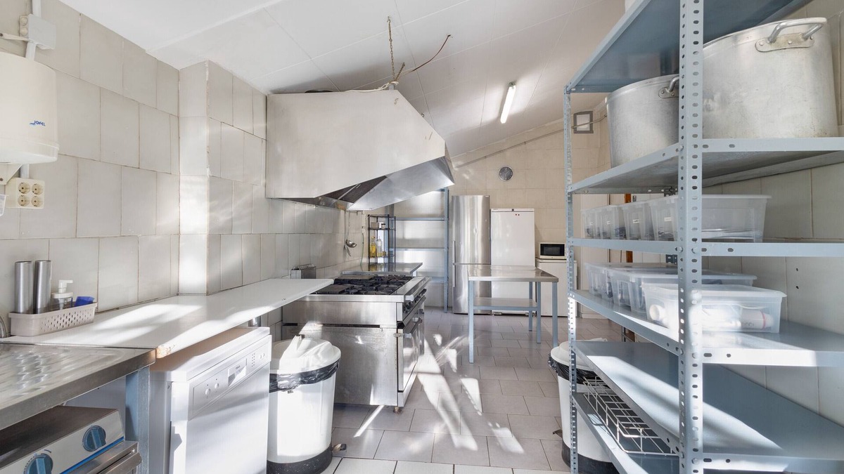 Pi House | Country House 'Cal Caló' with Mountain View, Private Pool and Wi-Fi