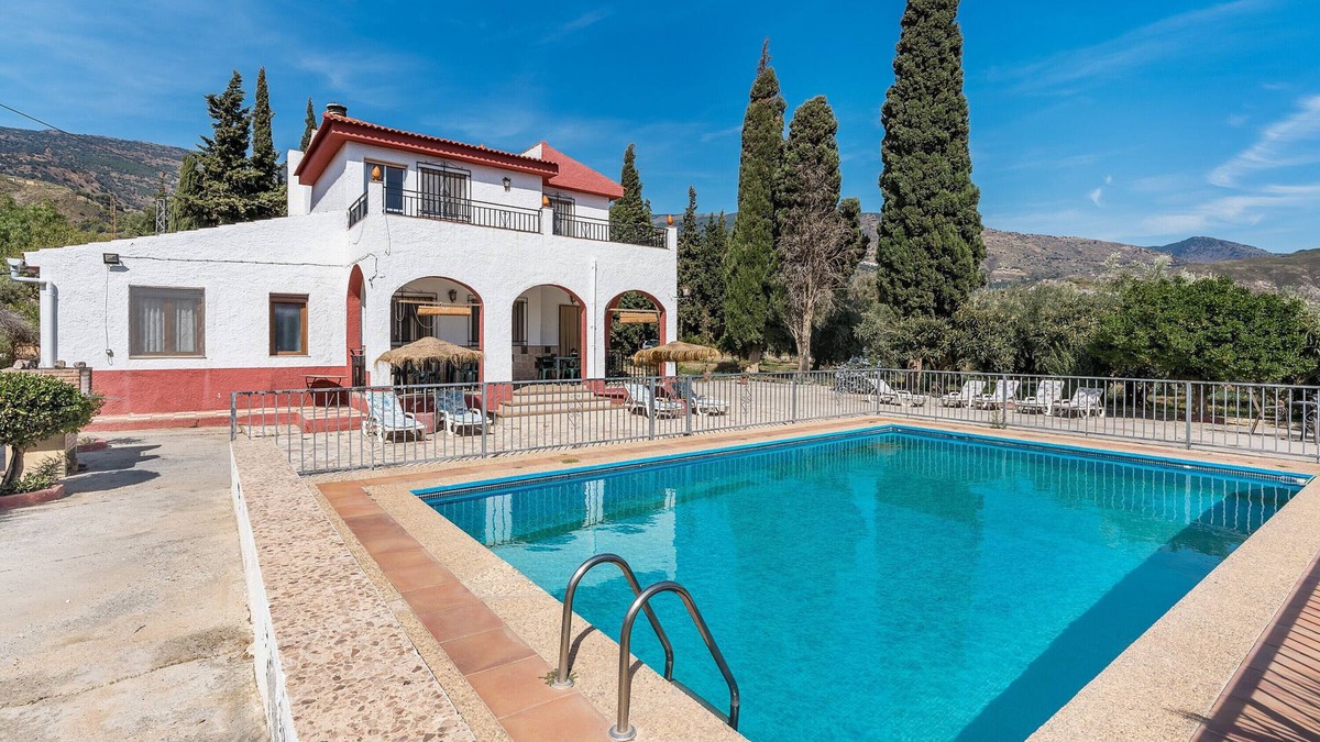 Orgiva House | Country House 'Ana - Cortijo Puerta' with Private Pool, Wi-Fi and Air Conditioning