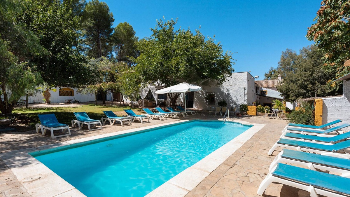 Archidona House | Country House 'Cortijo La Vega Archidona' with Mountain View, Wi-Fi and Air Conditioning
