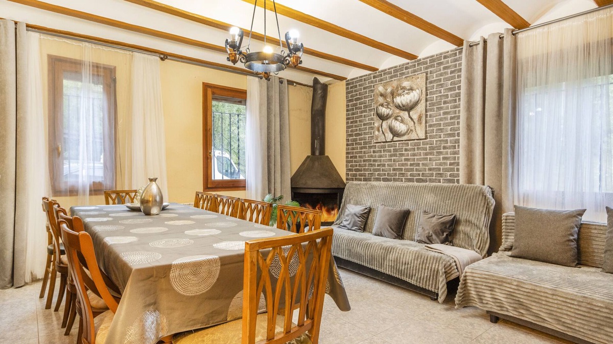 Oden Villa | Country House 'Gran Parents' with Lake Views, Wi-Fi and Air Conditioning