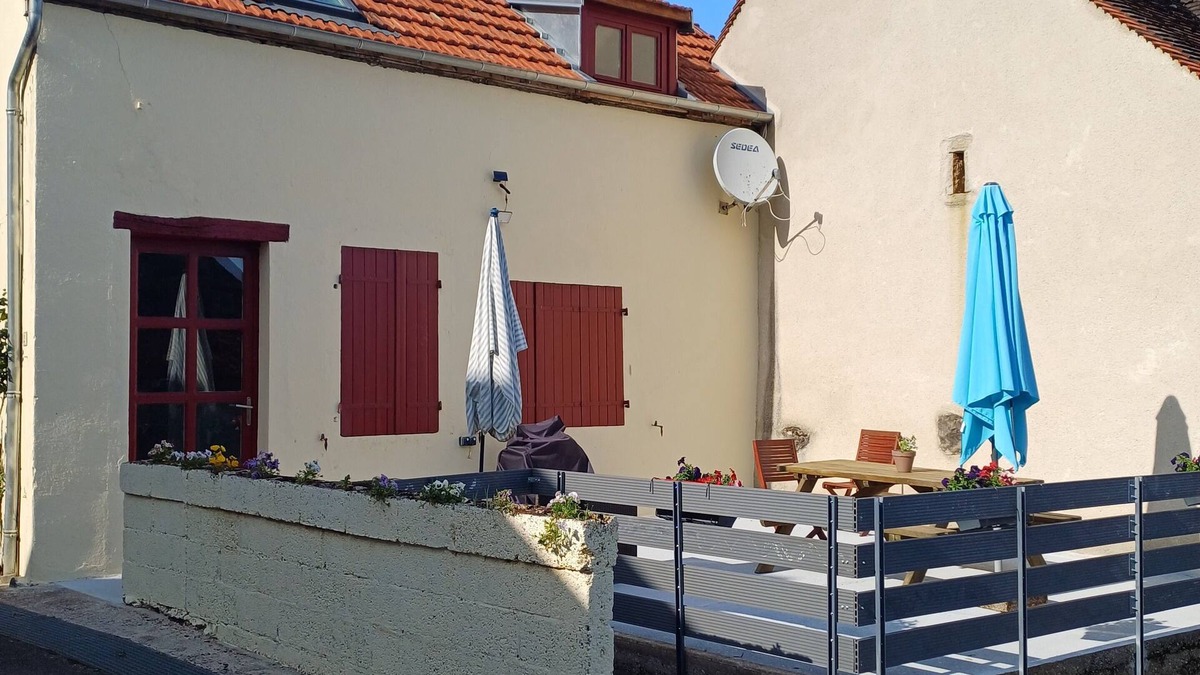 Eguilly House | Country house in Auxois, ideal for family, pets welcome.