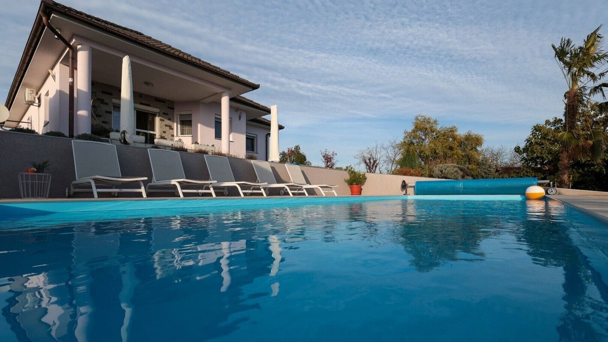 Municipality of Krizevci Villa | Country House in Krizevci