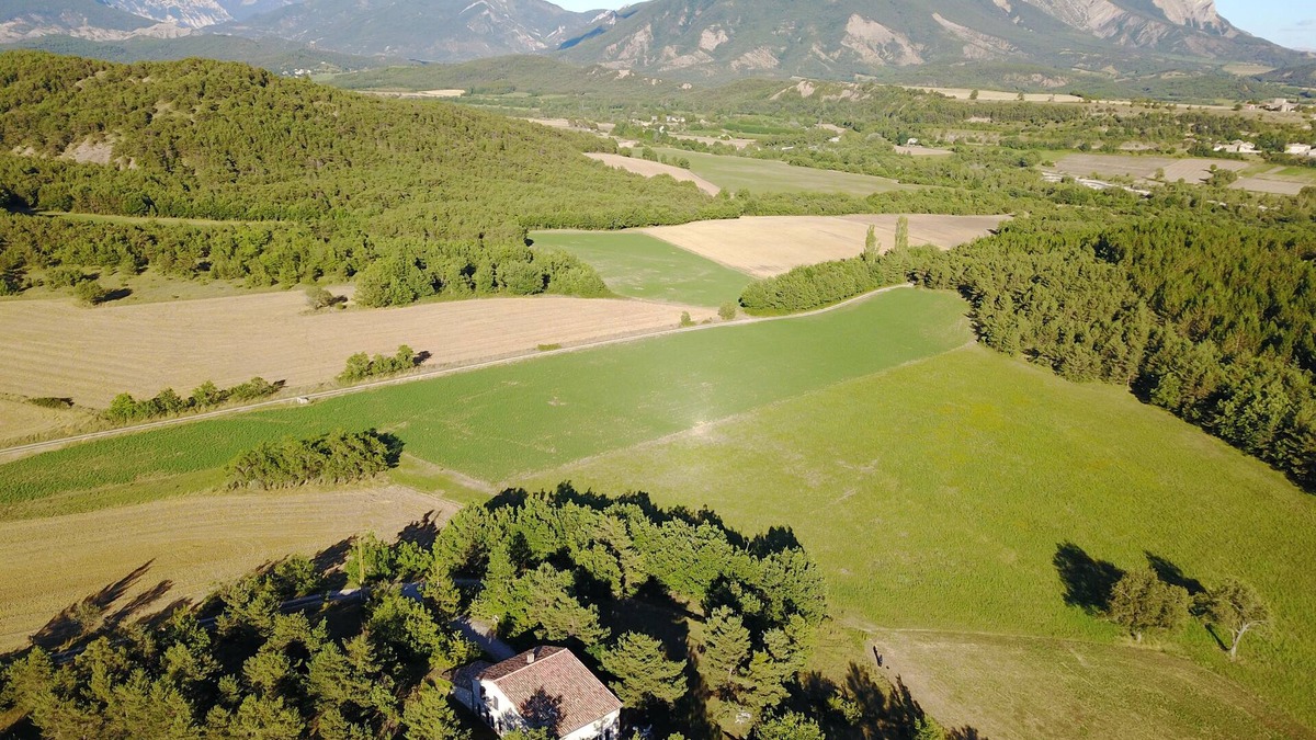 Sigottier House | Country house in the heart of nature, peace and quiet guaranteed. Ideal for 3 couples.