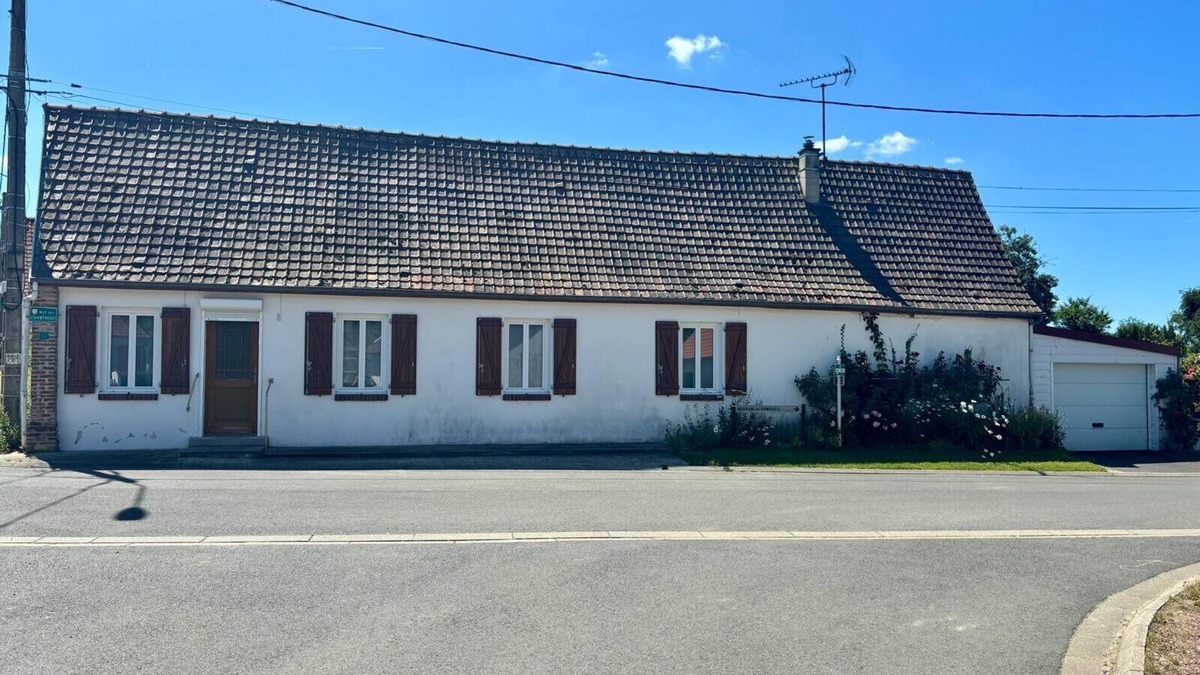 Forest-l'Abbaye House | Country House 'La Rose De Forest-l'Abbaye' with Private Garden and Wi-Fi