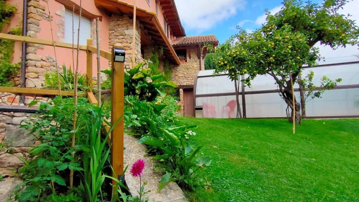 Lana House | Country House 'Landa' with Mountain View, Private Pool and Wi-Fi