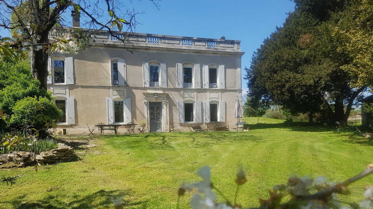 Javrezac Villa | Country House "Logis De Ste Ozanie" with Private Pool, Private Garden & Wi-Fi