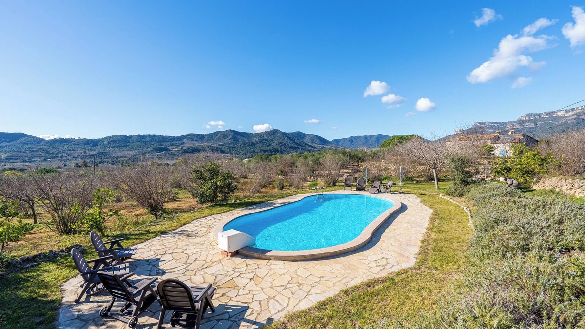 Alforja House | Country House 'Mas Fullat' with Mountain View, Wi-Fi and Air Conditioning