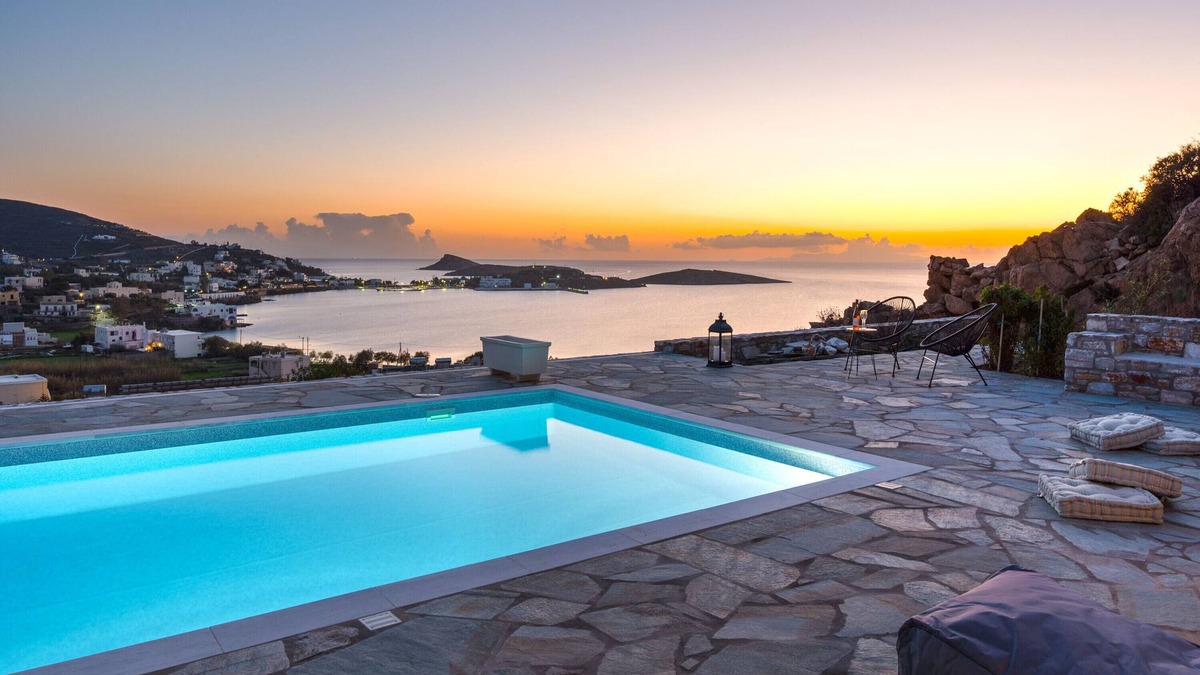 Vissa Villa | Country House 'Mont' Rock Villas 1' with Sea View, Wi-Fi and Air Conditioning