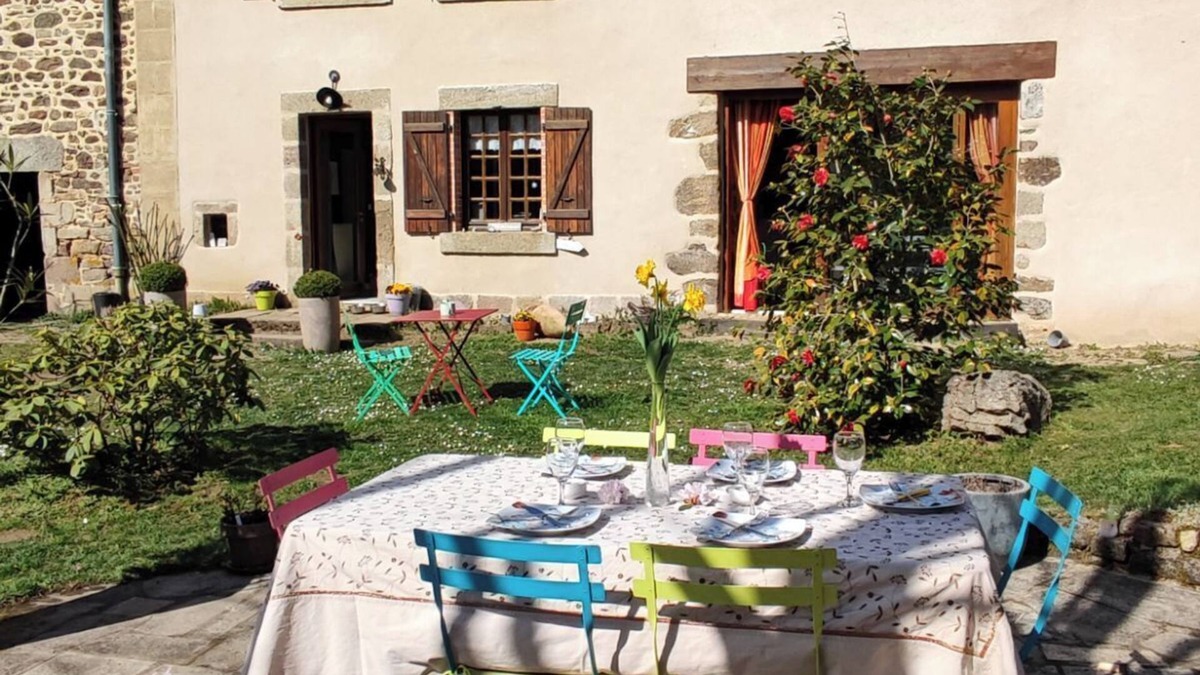 Blessac House | Country house near Aubusson! Ideal for families.