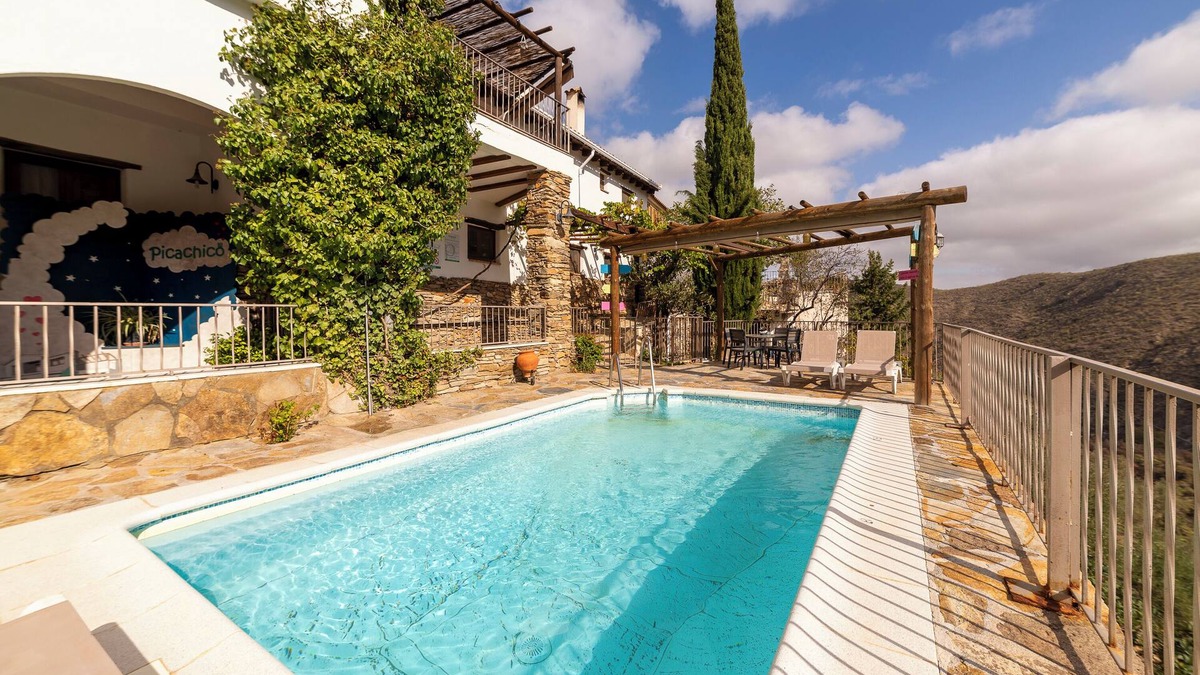 Laroya House | Country House 'Tenguerengue' with Mountain View, Wi-Fi and Air Conditioning