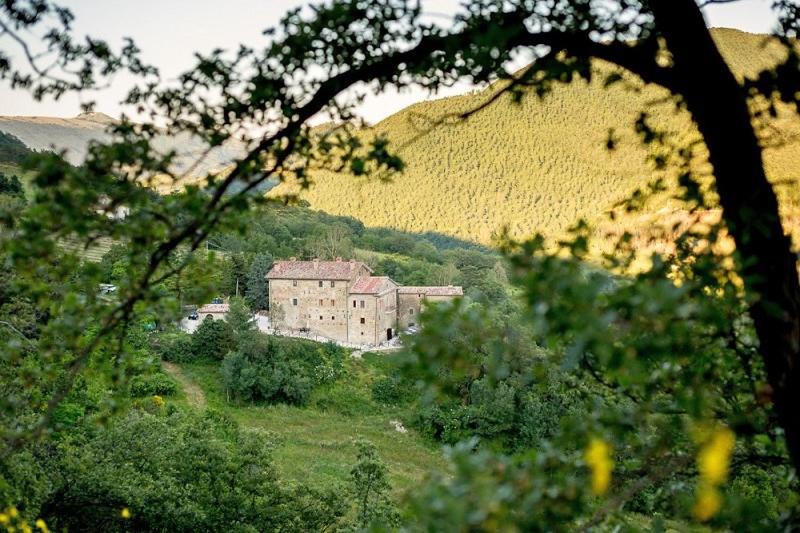Pietralunga House | Country House Villa La Farfalla