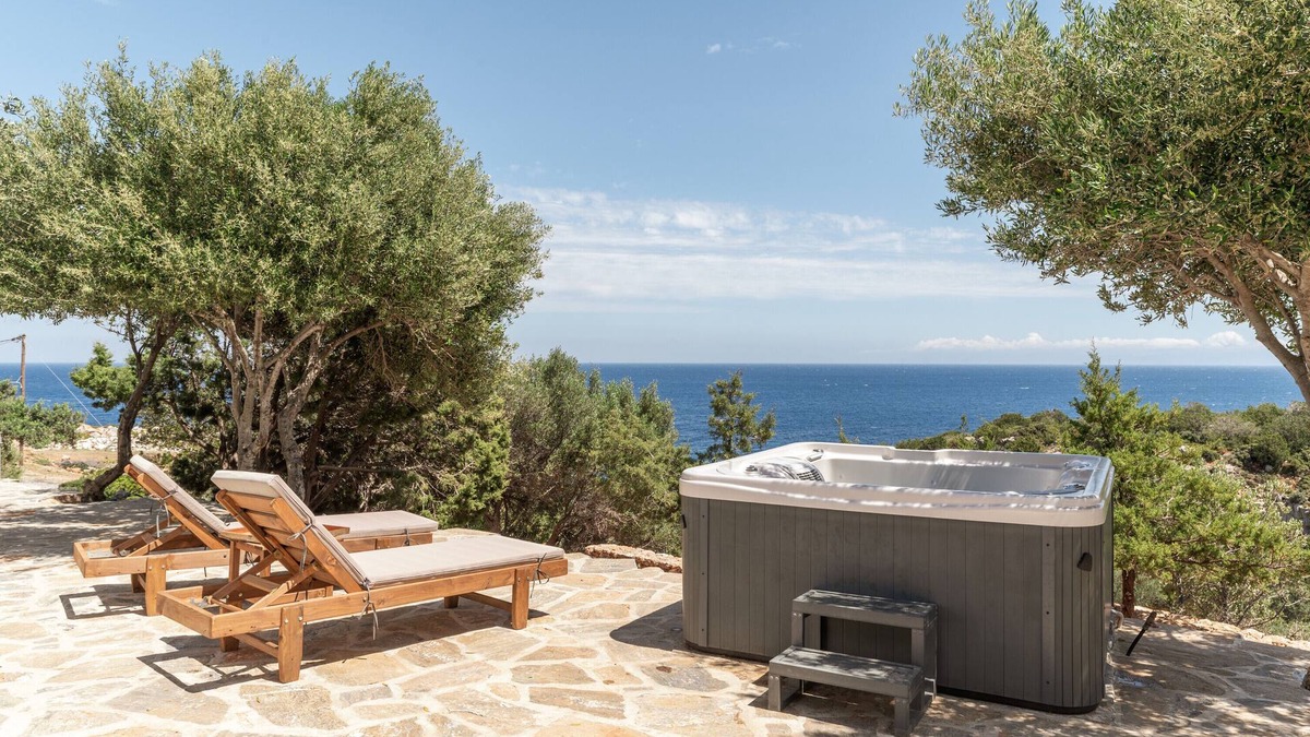 Naxos Villa | Country House 'Villa Rouvis' with Sea View, Outdoor Hot Tub, Wi-Fi and Air Conditioning