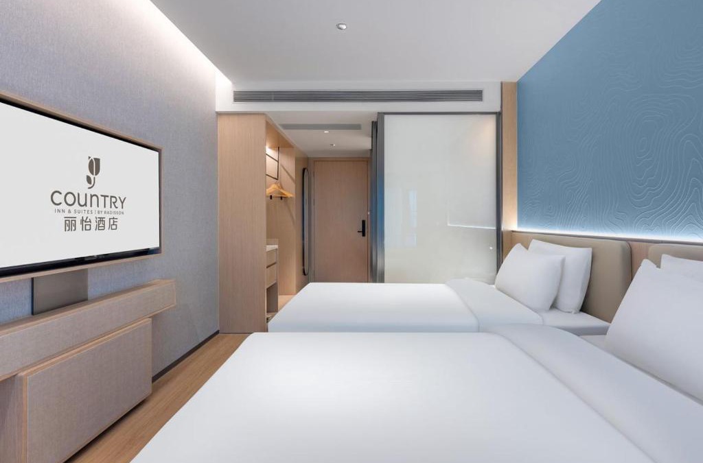 Jeifangbei Central Business District Hotel | Country Inn & Suite by Radisson, Chongqing Liberation Monument Hongya Cave