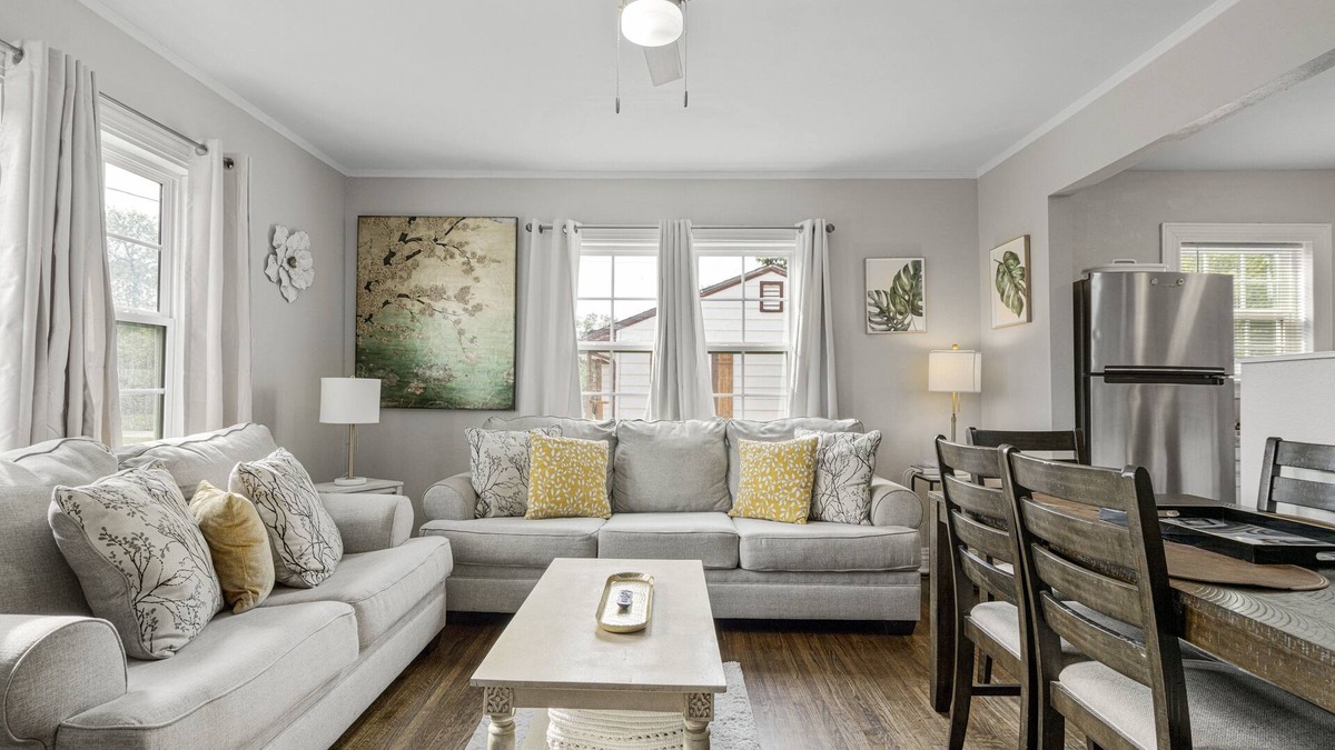 Tulsa House | Country Living | 5 miles DT Tulsa/Sand Springs