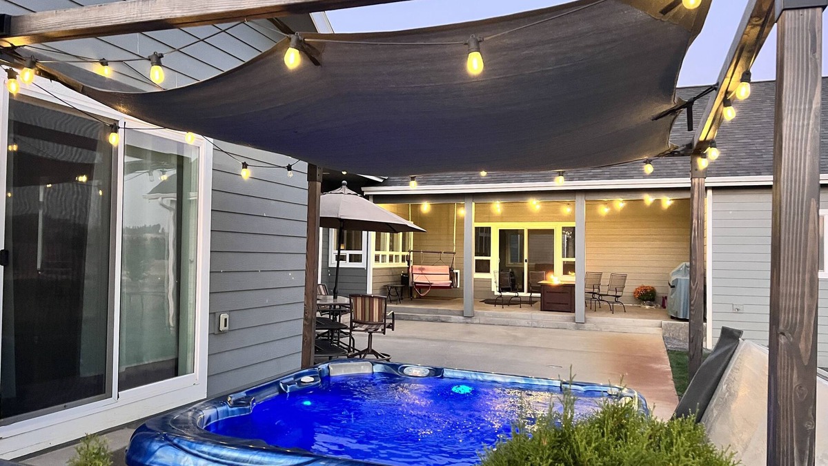 Moscow House | Country Living and Views; Full RV hookup available