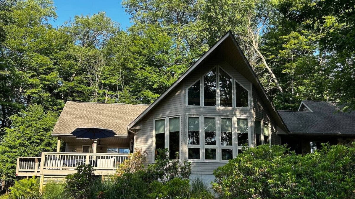 Alpine Lake Apartment | Country Roads: Relax by the Fire Pit & Enjoy Lake Views at Alpine Lake