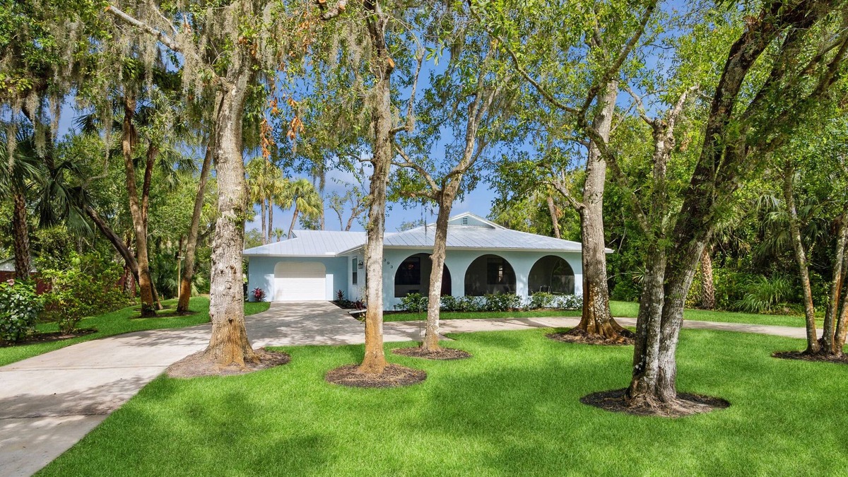 White City House | Country Setting
