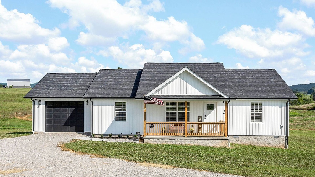 Sparta House | Country Stay near Burgess Falls and More!