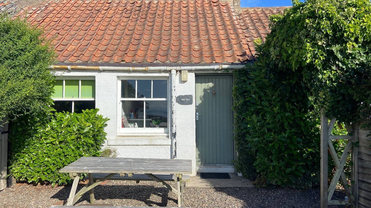 Anstruther Cottage | Countryside Cottage in Crail for 2 guests