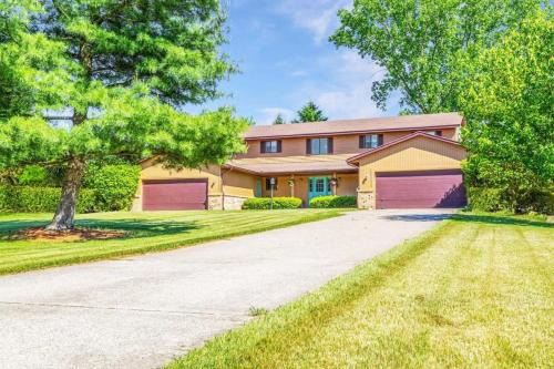 Rockford Apartment | Countryside Family Cottages near Lake Bella Vista