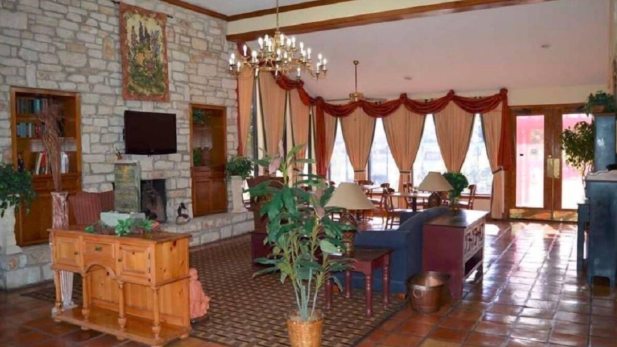 Wharton Hotel | Countryside Inn