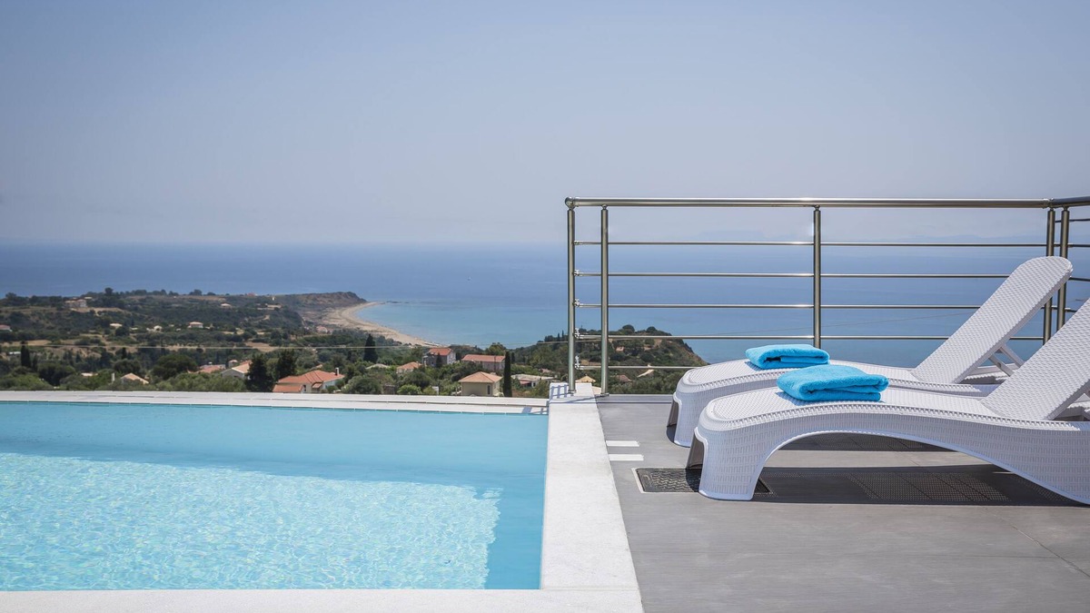 Ratzakli Villa | Countrystyle Villa Bonora