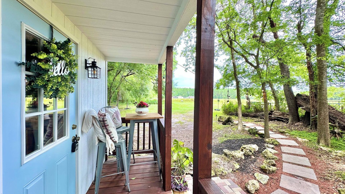 Reddick Cottage | Couple's Cottage located on a private, serene equestrian farm!