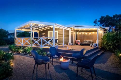 Sunderland Bay House | Couples Retreat with Ocean View