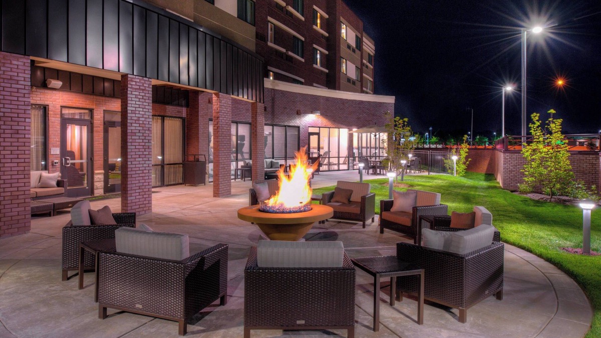 Chesterfield Hotel | Courtyard by Marriott St. Louis Chesterfield