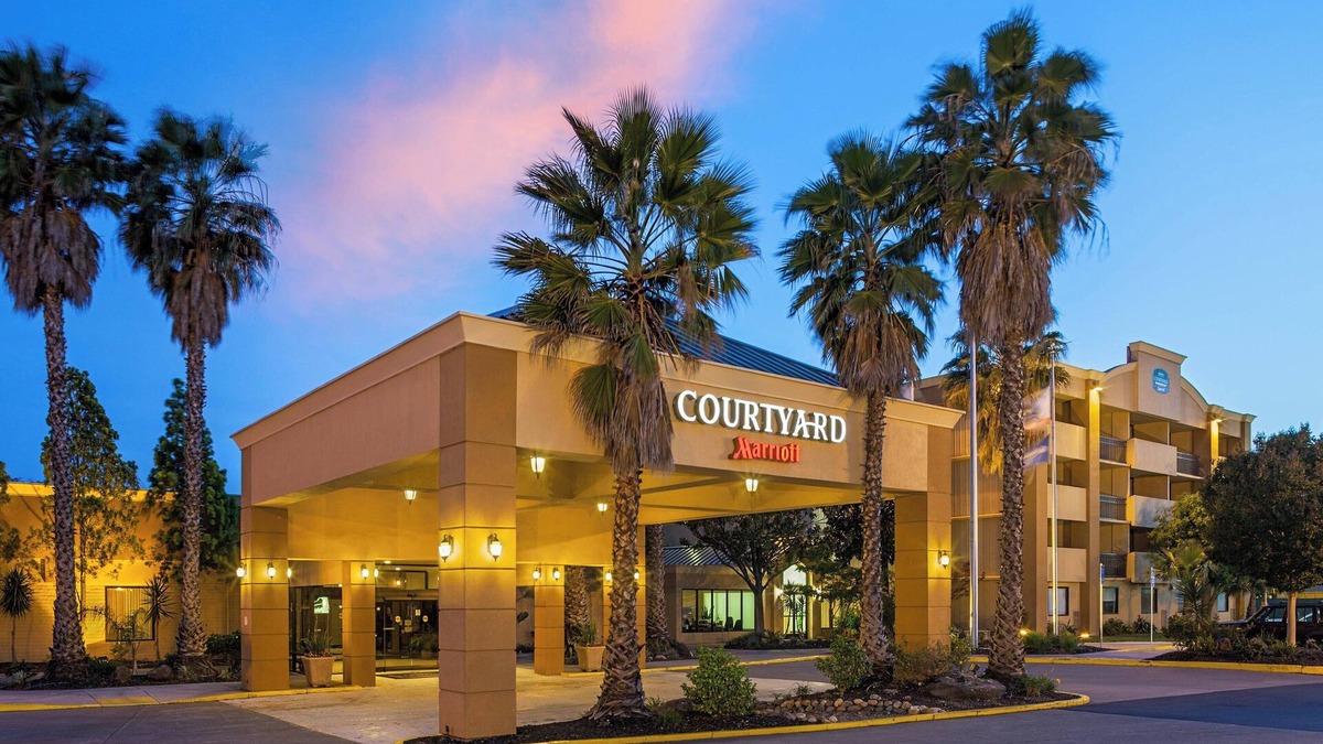 Fairfield Hotel | Courtyard by Marriott Fairfield Napa Valley Area
