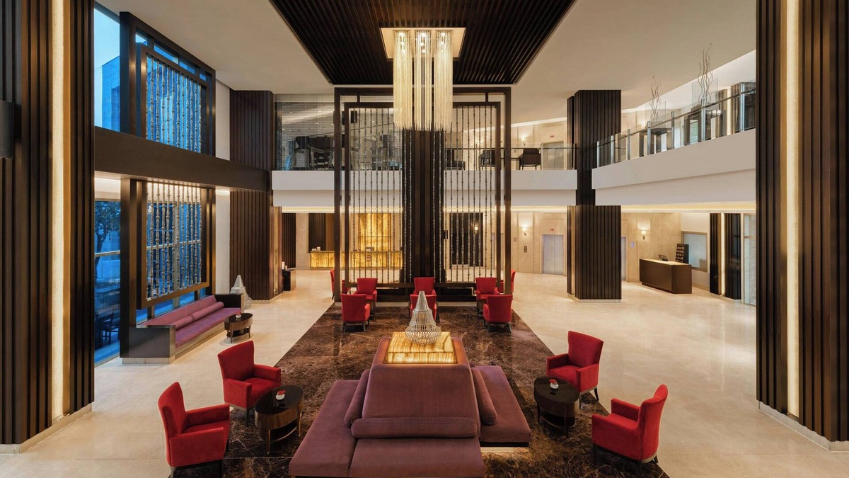 Sushant Lok Hotel | Courtyard by Marriott Gurugram Downtown