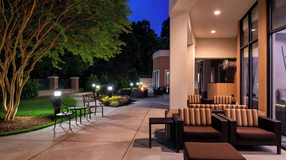 High Point Hotel | Courtyard by Marriott High Point