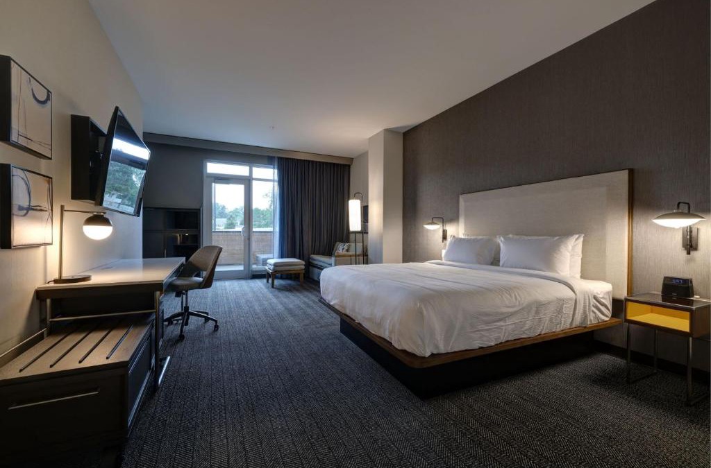 University Heights Hotel | Courtyard by Marriott Iowa City University Heights