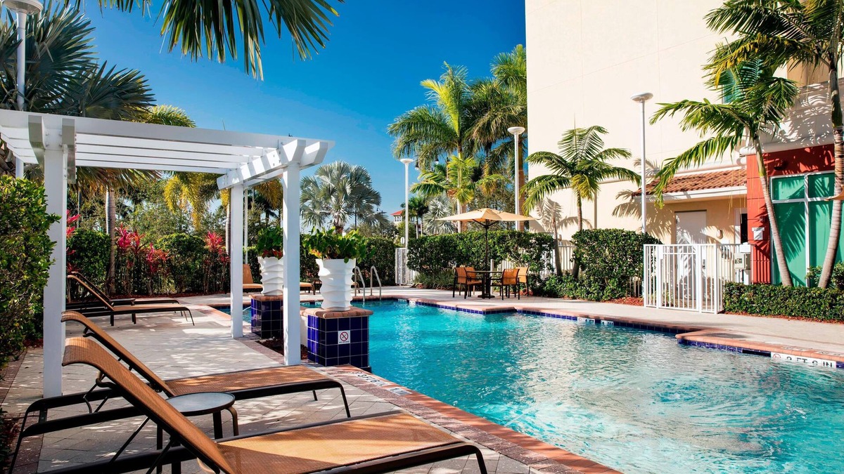 Homestead Hotel | Courtyard by Marriott Miami Homestead
