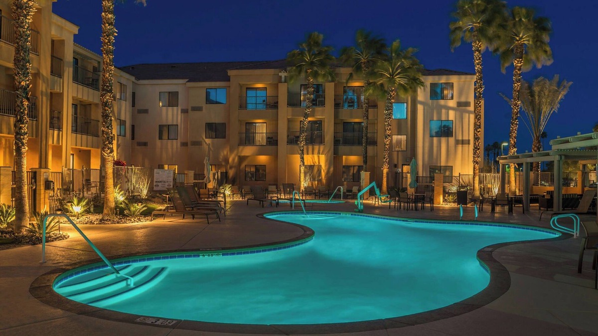 Palm Desert Hotel | Courtyard by Marriott Palm Desert